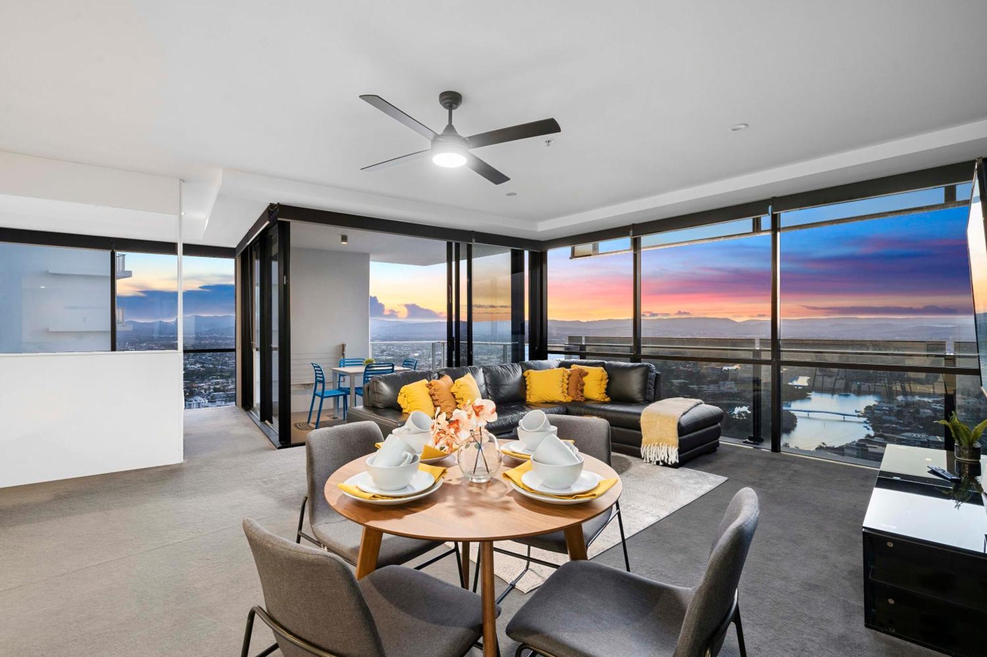 Apartment Circle On Cavill: Hinterland View Gold Coast